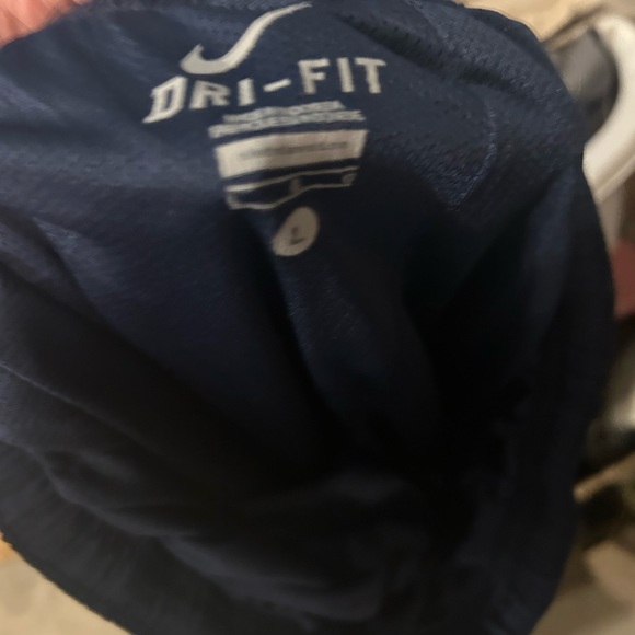 NIKE dri fit athletic pants. - Picture 14 of 16